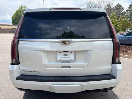 Crystal White Tri-Coat 2019 Cadillac Escalade Luxury