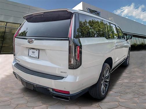2022 Cadillac Escalade ESV Sport Platinum