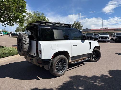 Fuji White 2021 Land Rover Defender 90 X-Dynamic S