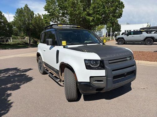 Fuji White 2021 Land Rover Defender 90 X-Dynamic S