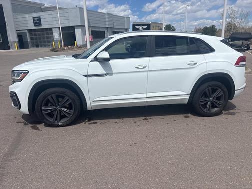 2020 Volkswagen Atlas Cross Sport 3.6L V6 SE w/Technology R-Line
