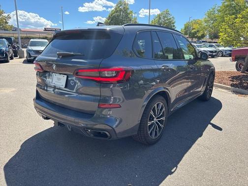2021 BMW X5 M50i