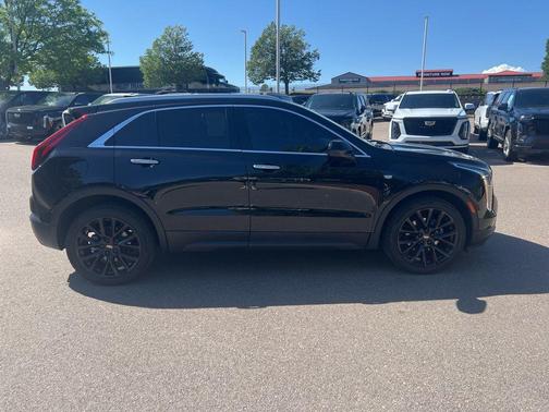 Stellar Black Metallic 2023 Cadillac XT4 Luxury
