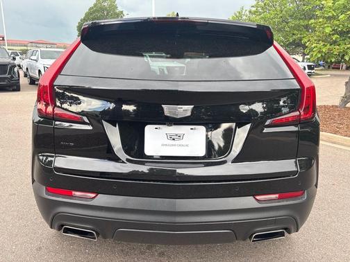 Stellar Black Metallic 2023 Cadillac XT4 Luxury