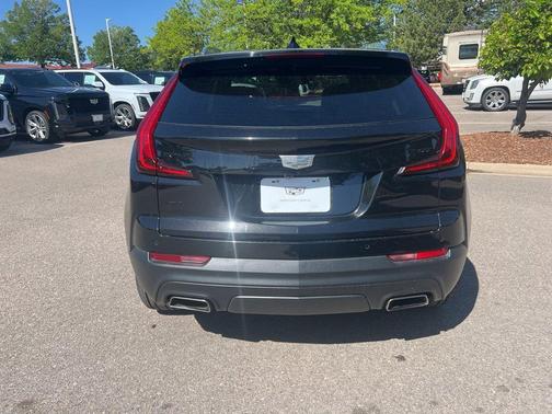 Stellar Black Metallic 2023 Cadillac XT4 Luxury