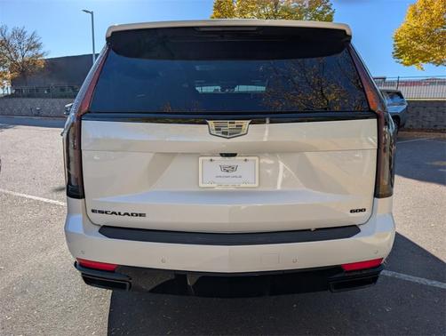 2023 Cadillac Escalade Sport
