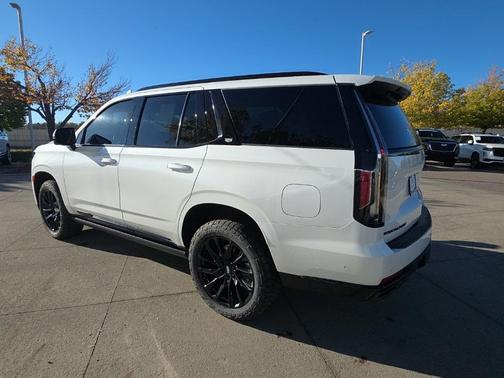 2023 Cadillac Escalade Sport