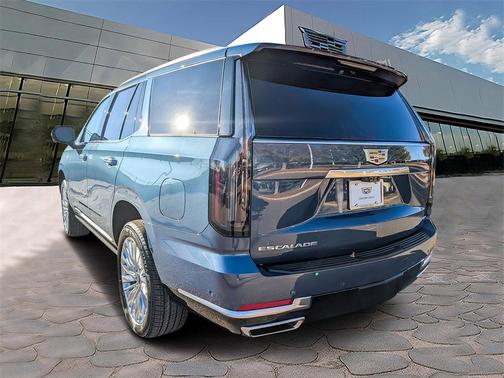 2026 Cadillac Escalade Luxury