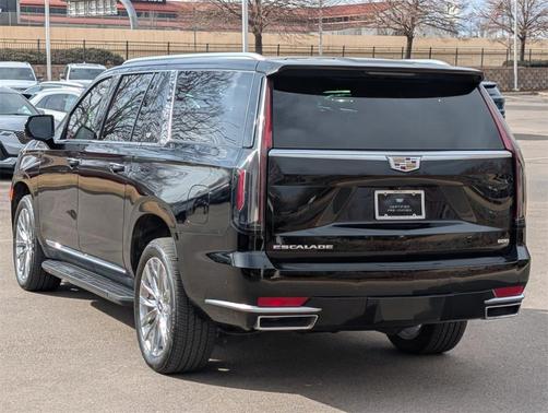 2023 Cadillac Escalade ESV Premium Luxury