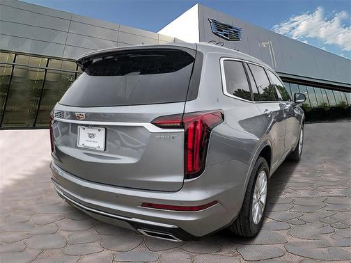 2025 Cadillac XT6 Luxury FWD