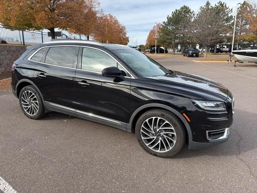 2019 Lincoln Nautilus Reserve