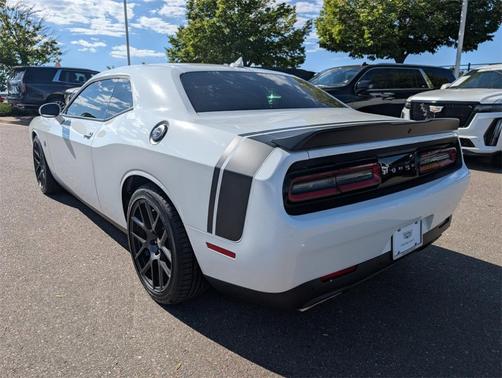 2016 Dodge Challenger R/T Scat Pack