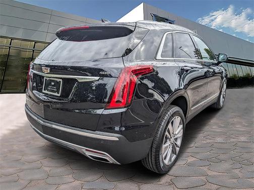 2022 Cadillac XT5 Premium Luxury