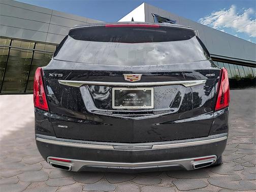 2022 Cadillac XT5 Premium Luxury