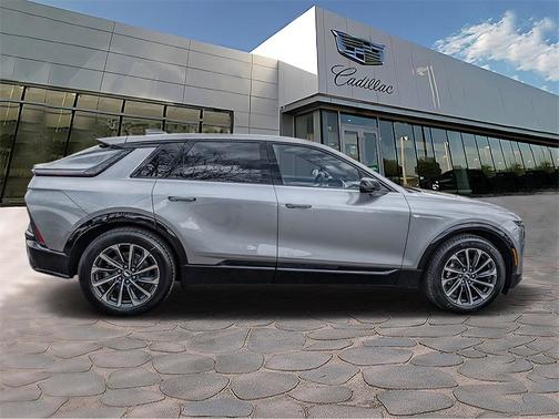 2025 Cadillac LYRIQ Sport