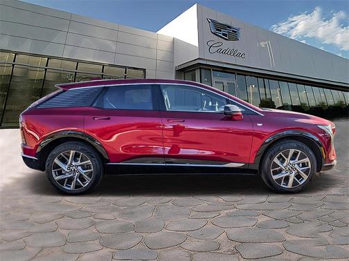 2026 Cadillac OPTIQ Luxury