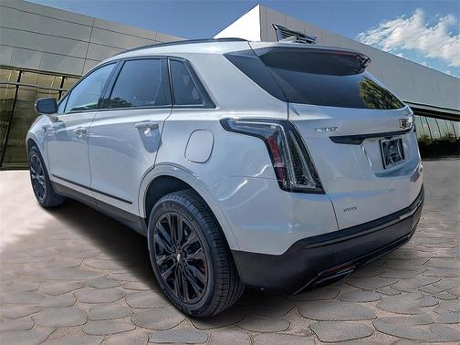 2022 Cadillac XT5 Sport