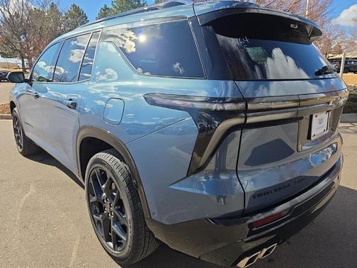 2025 Chevrolet Traverse RS