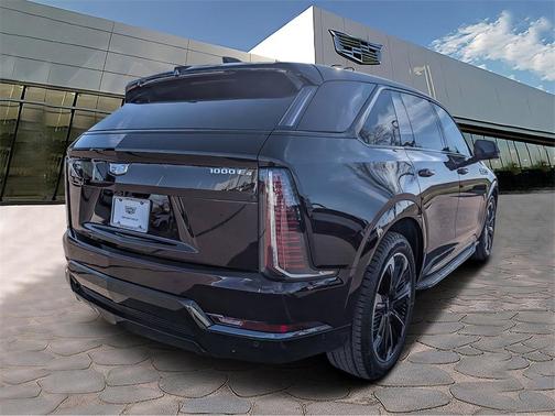 2025 Cadillac Escalade IQ Sport 2
