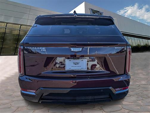 2025 Cadillac Escalade IQ Sport 2