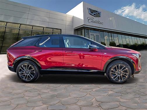 2026 Cadillac OPTIQ Premium Sport