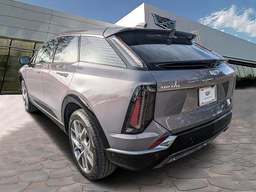 2026 Cadillac OPTIQ Luxury