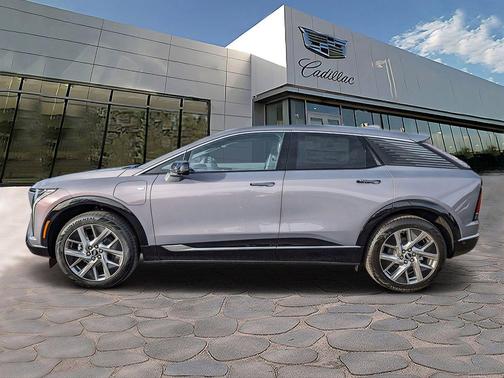 2026 Cadillac OPTIQ Luxury