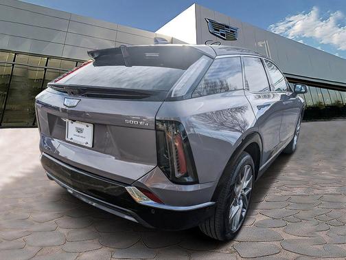 2026 Cadillac OPTIQ Luxury