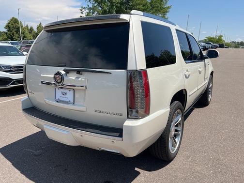 2014 Cadillac Escalade Premium