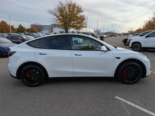 2023 Tesla Model Y Performance