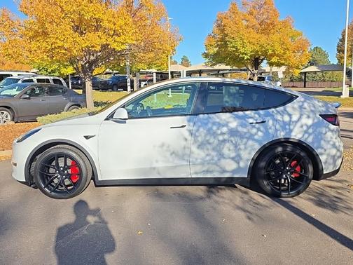 2023 Tesla Model Y Performance