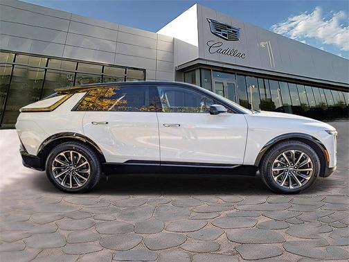 2026 Cadillac LYRIQ Sport