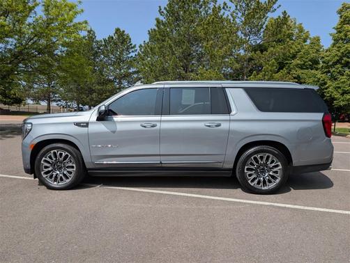 2023 GMC Yukon XL Denali Ultimate