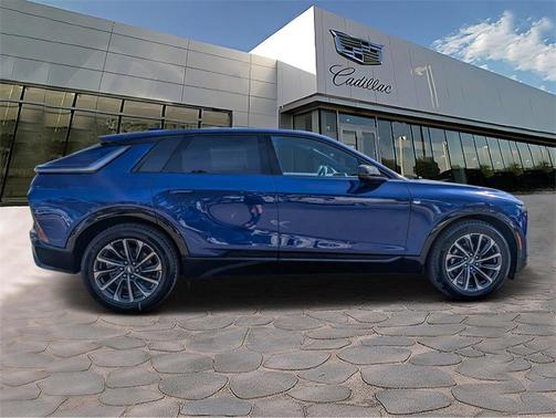 2025 Cadillac LYRIQ Sport