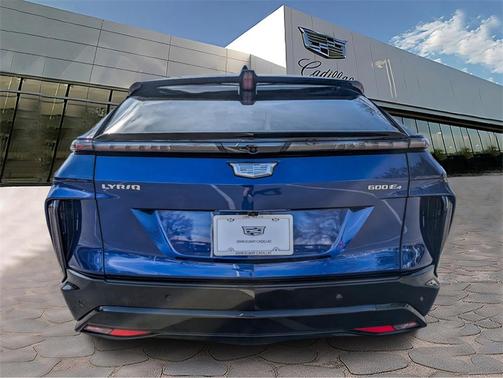 2025 Cadillac LYRIQ Sport