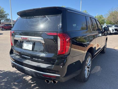 Onyx Black 2023 GMC Yukon XL Denali