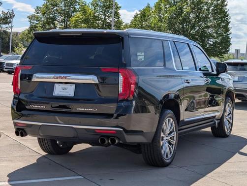 Onyx Black 2023 GMC Yukon XL Denali