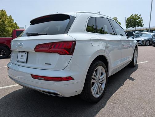 2020 Audi Q5 40 Premium Plus