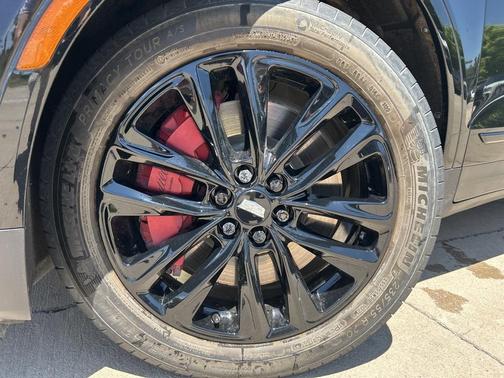 2022 Cadillac XT5 Sport