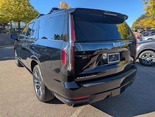 2022 Cadillac Escalade ESV Sport Platinum