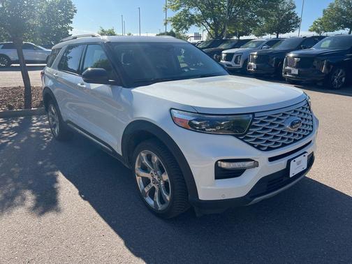 White 2020 Ford Explorer Platinum