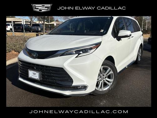 2023 Toyota Sienna Platinum 7 passenger