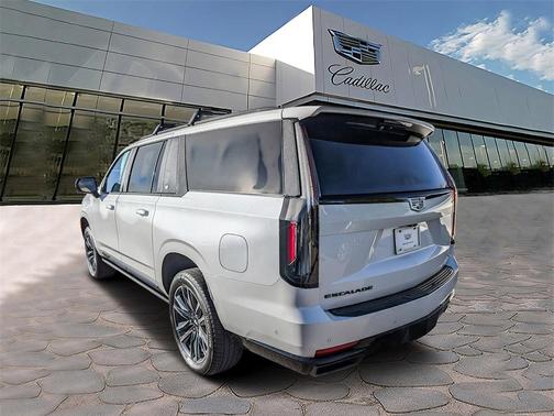 2022 Cadillac Escalade ESV Sport
