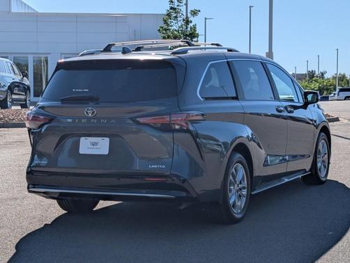 Magnetic Gray Metallic 2025 Toyota Sienna Limited