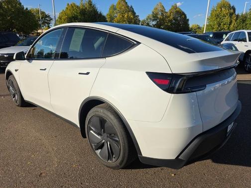 2026 Tesla Model Y Long Range