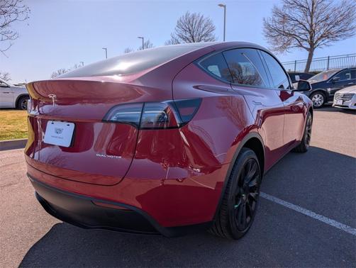 2023 Tesla Model Y Long Range