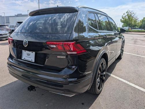 2021 Volkswagen Tiguan 2.0T SE R-Line Black