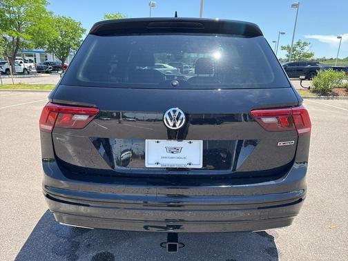 2021 Volkswagen Tiguan 2.0T SE R-Line Black