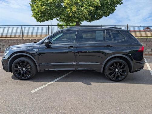 2021 Volkswagen Tiguan 2.0T SE R-Line Black