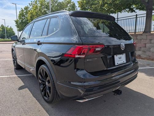 2021 Volkswagen Tiguan 2.0T SE R-Line Black